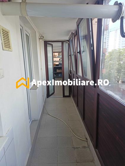 Apartament cu 2 camere semidecomandat, mobilat în Floreasca