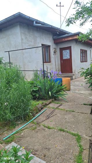 Casă cu 4 camere cu Teren 355 Mp în Central