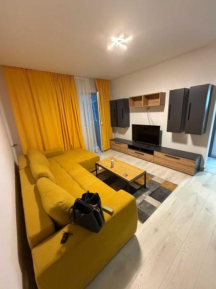 Apartament cu 2 camere semidecomandat în Năvodari Tabără