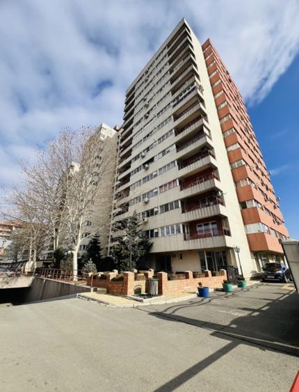 Spațiu comercial, de 141 mp, în Prelungirea Ghencea
