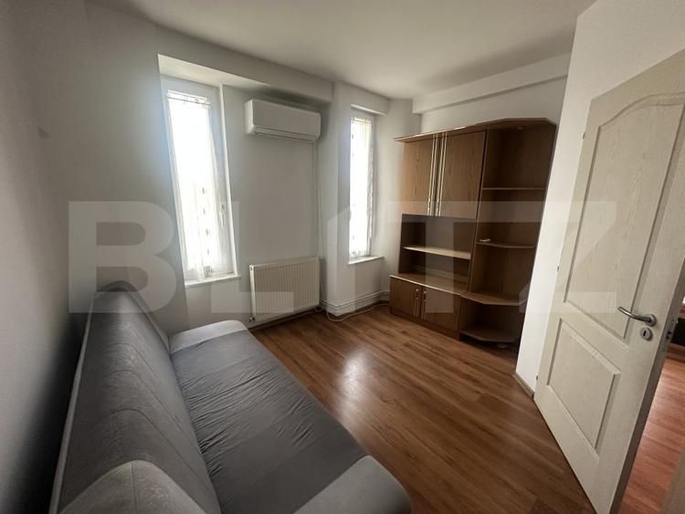 Apartament cu 3 camere, decomandat, 60 mp, zona Centrala - 8