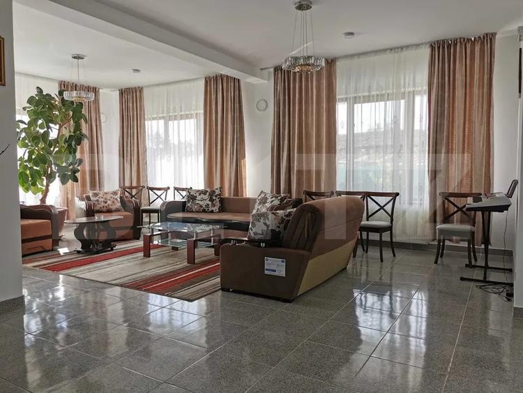 Hotel/Pensiune, de 458 mp, în Goicea