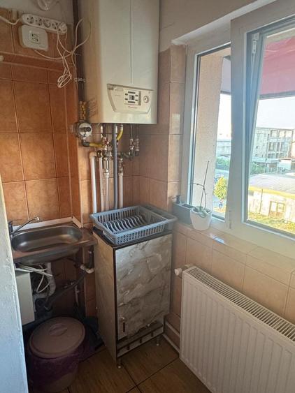 Apartament cu 2 camere decomandat în 23 August