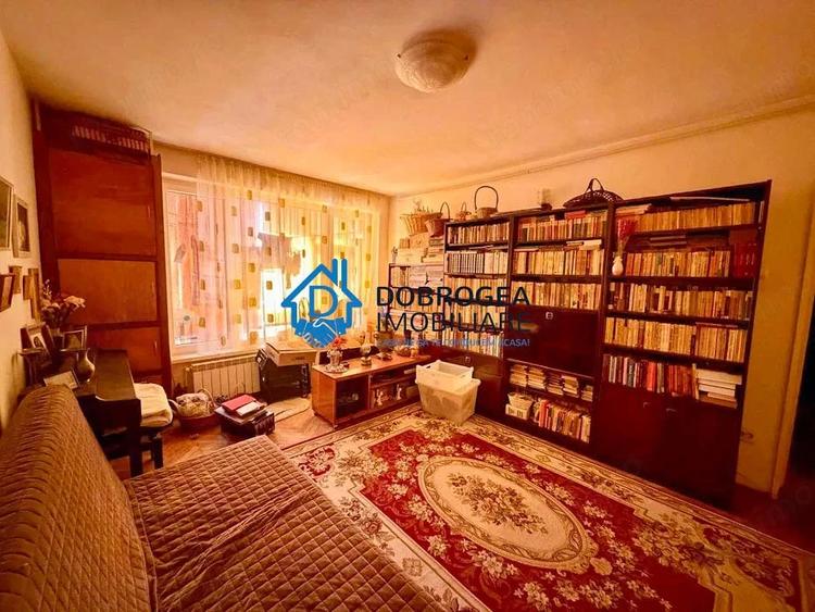 Apartament cu 2 camere decomandat în Păcii