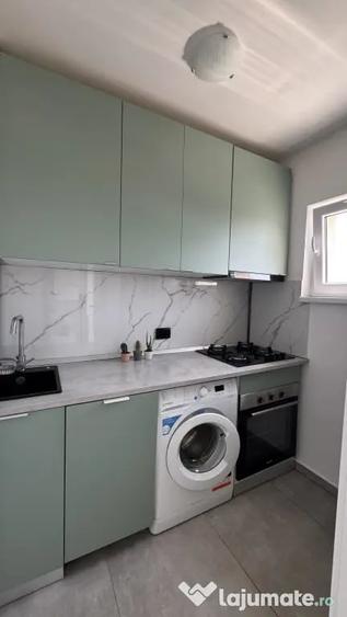 Apartament cu 2 camere semidecomandat în Berceni