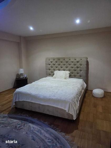 Casă cu 3 camere cu Teren 200 Mp în Central