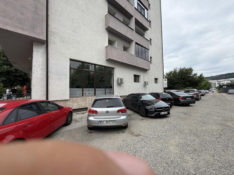 Spațiu comercial, de 70 mp, în Central