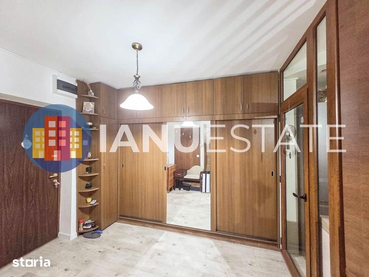 Apartament cu 3 camere decomandat în Rahova