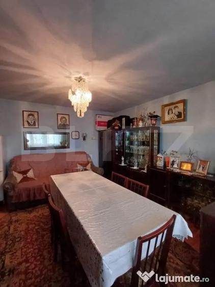 Apartament cu 3 camere decomandat în Turda