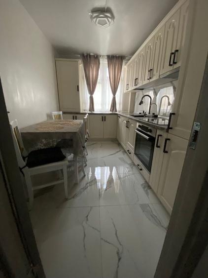 Apartament cu 2 camere decomandat în Precista