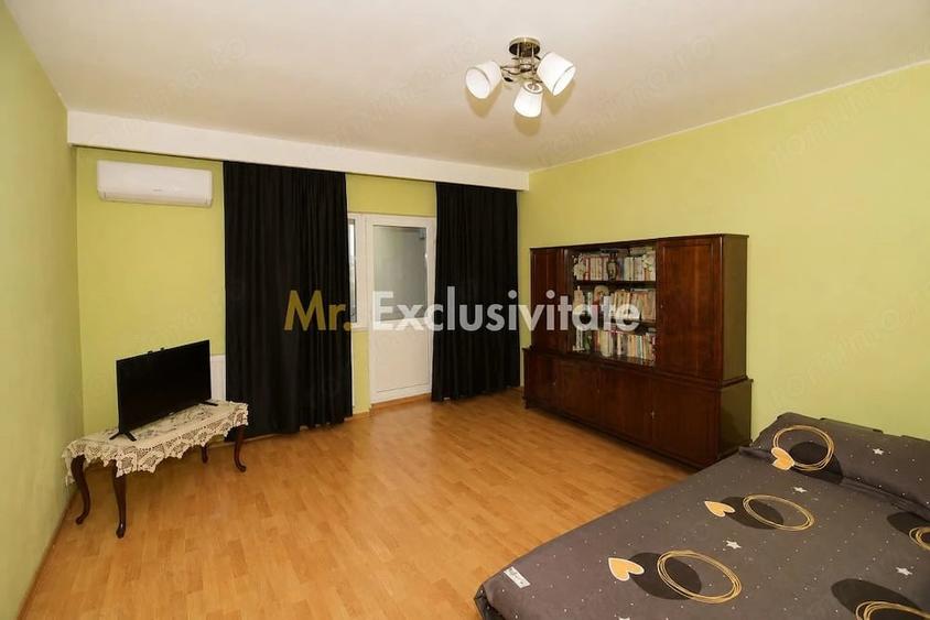 Apartament cu 3 camere decomandat în Prundu