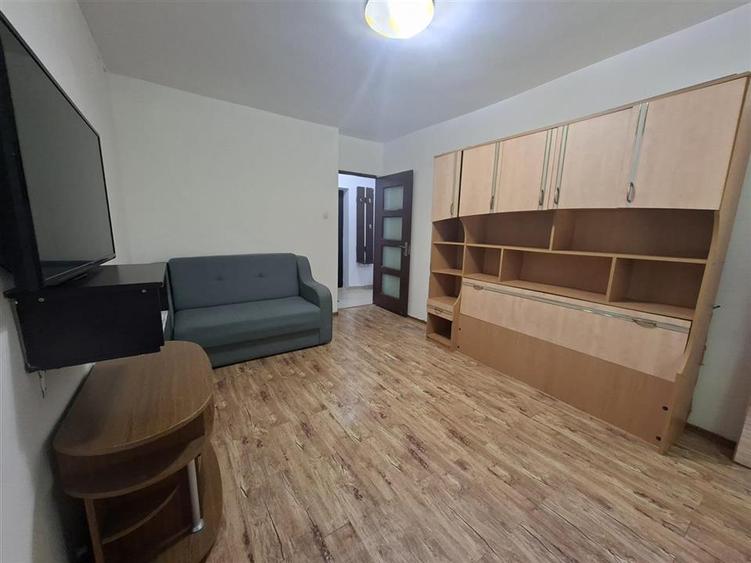 Garsonieră decomandată, mobilată în Metalurgie