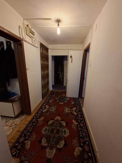 Apartament cu 3 camere decomandat, mobilat în George Enescu