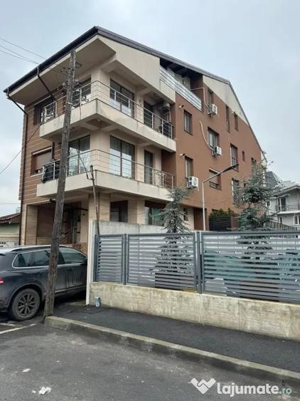 Apartament cu 2 camere semidecomandat în Aviației