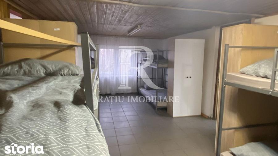 Casă cu 6 camere cu Teren 2582 Mp în Episcopia Bihorului