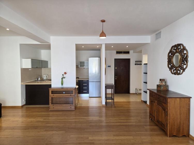 Apartament cu 3 camere decomandat, mobilat în Dorobanți