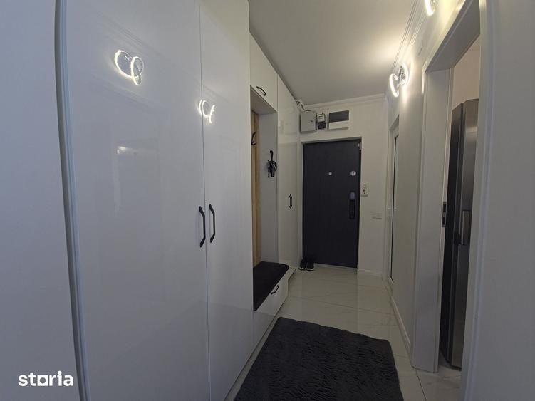 Apartament cu 4 camere în Tomis Nord