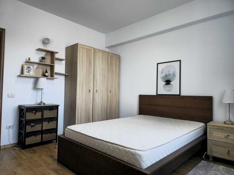 Apartament cu 3 camere decomandat în Fundeni