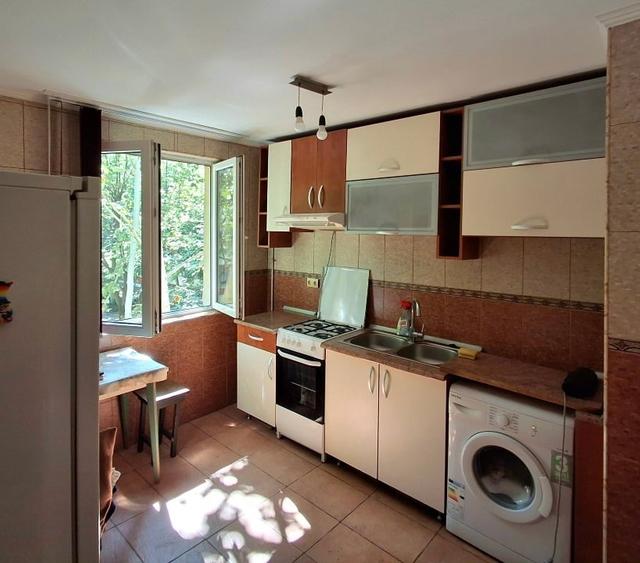 Direct Proprietar inchiriez Garsoniera 40mp, etaj 2/4 Izv Crisului, mobilata - 3