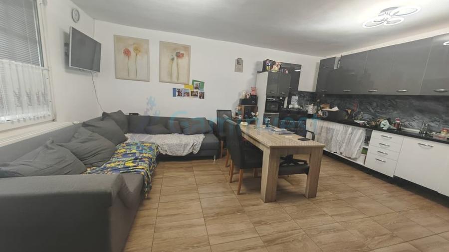 Casă individuală cu 5 camere cu Canalizare în Cauaceu