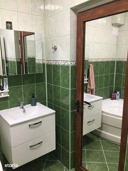 Casă cu 3 camere cu Teren 200 Mp în Central