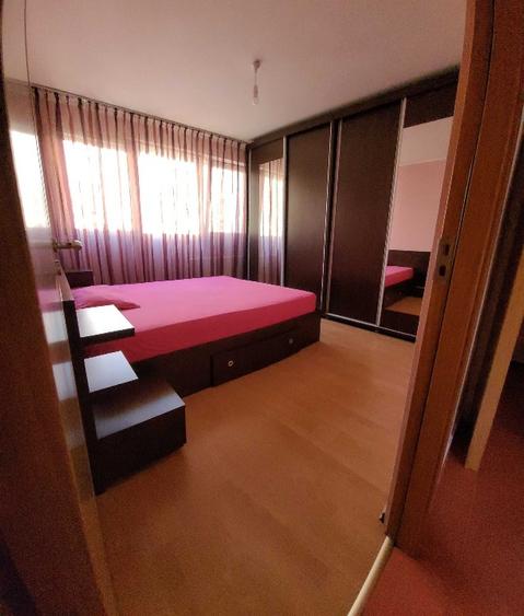 Apartament cu 2 camere decomandat în Drumul Taberei
