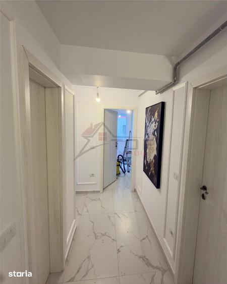Apartament cu 3 camere decomandat în Bârnova