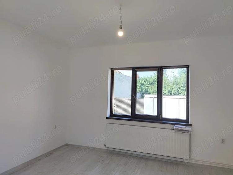 Casă cu 2 camere cu Teren 500 Mp în Central