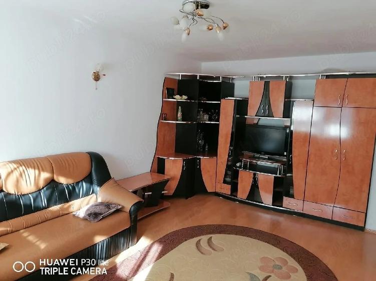 Apartament cu 2 camere decomandat în E3
