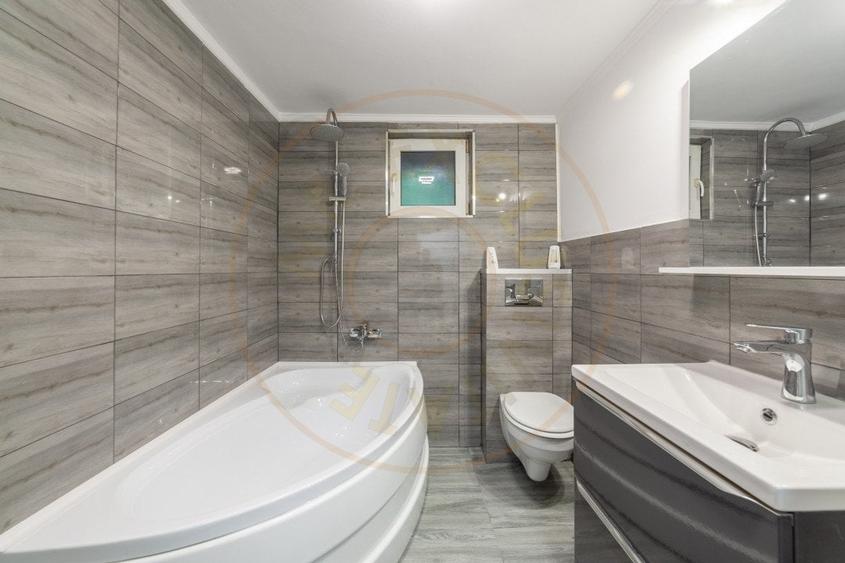 Casă individuală cu 6 camere cu Canalizare în Big-Bascov