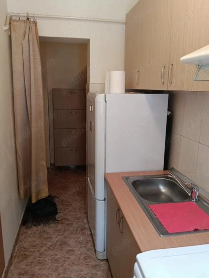 Apartament cu 2 camere semidecomandat în Decebal