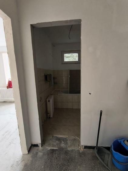 Apartament cu 2 camere semidecomandat în Tomis II