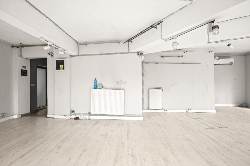 Spațiu comercial, de 61.439998626709 mp, în Gara de Nord
