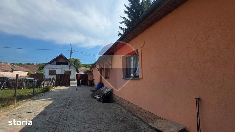 Casă cu 2 camere cu Teren 536 Mp în Central
