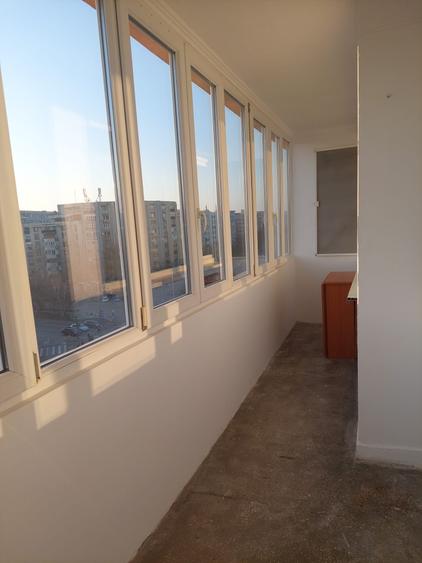 Apartament cu 2 camere semidecomandat, mobilat în Mihai Bravu
