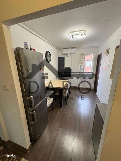 Apartament cu 3 camere decomandat în Tudor