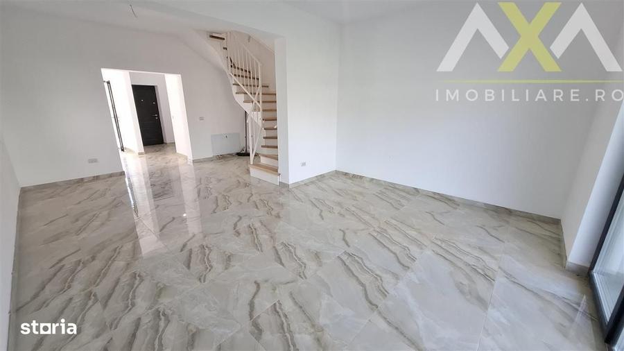 Casă cu 3 camere în Uricani