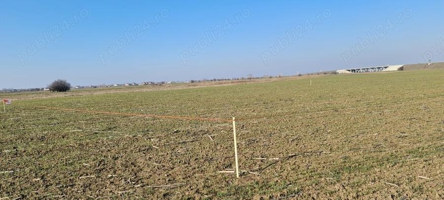 Teren de 941 mp, în 1 Decembrie