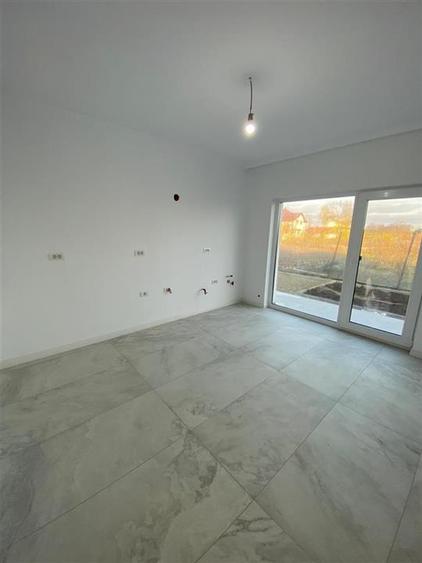 Casă cu 5 camere cu Canalizare în Gai