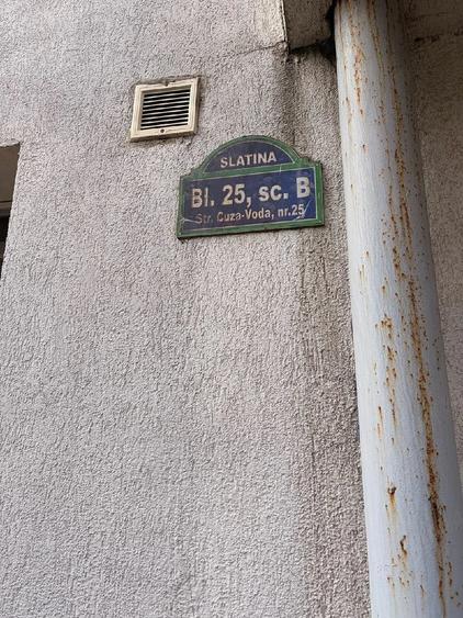 Garsonieră decomandată în Steaua