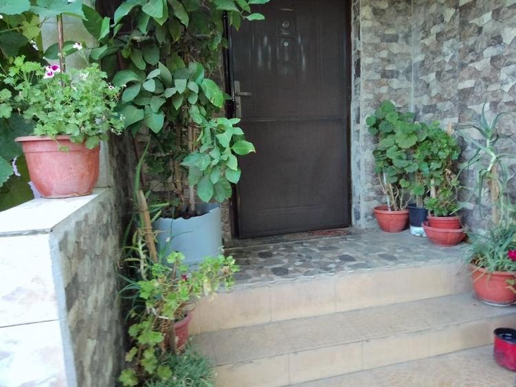 Casă cu 4 camere cu Teren 650 Mp în Bordei