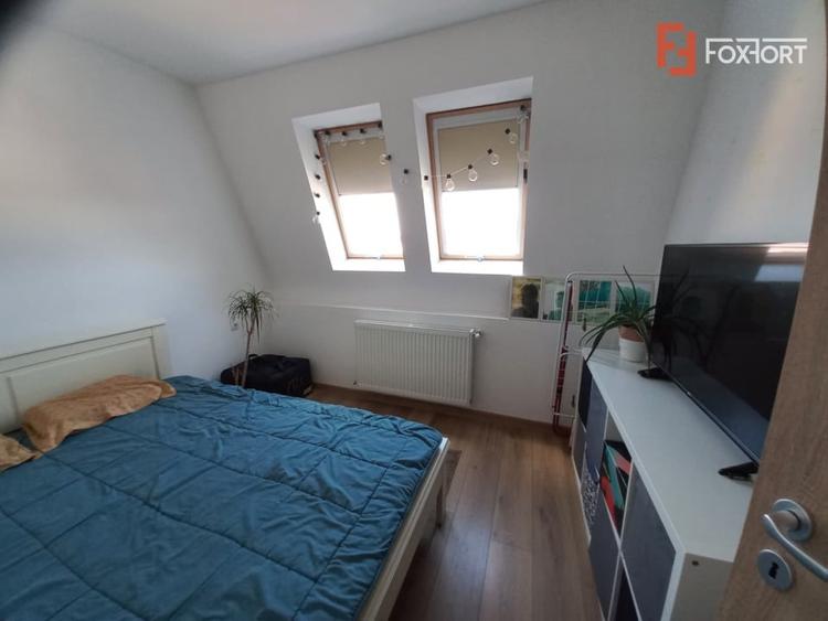 Apartament cu 3 camere semidecomandat, mobilat în UMT