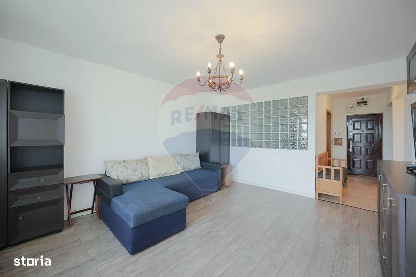 Apartament cu 3 camere, mobilat în Central
