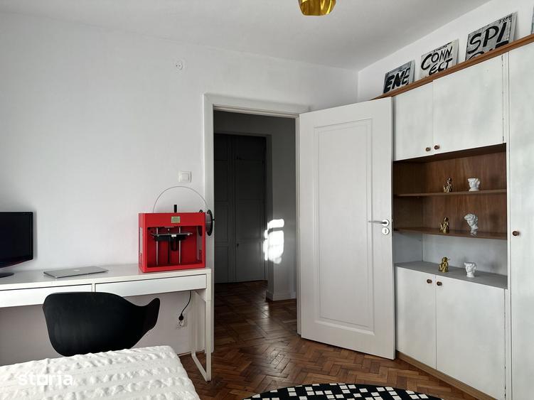 Apartament cu 3 camere decomandat în Rogerius
