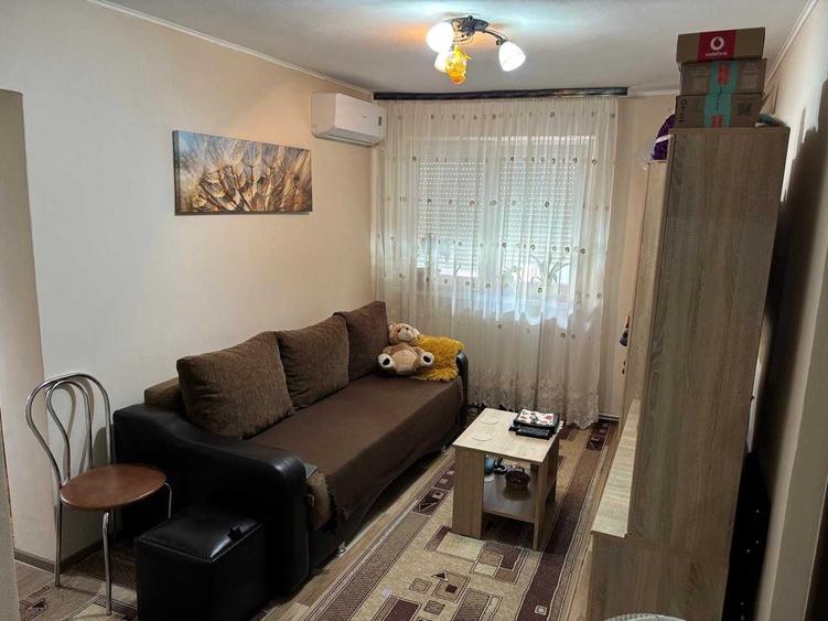 Apartament cu 3 camere decomandat în Biia