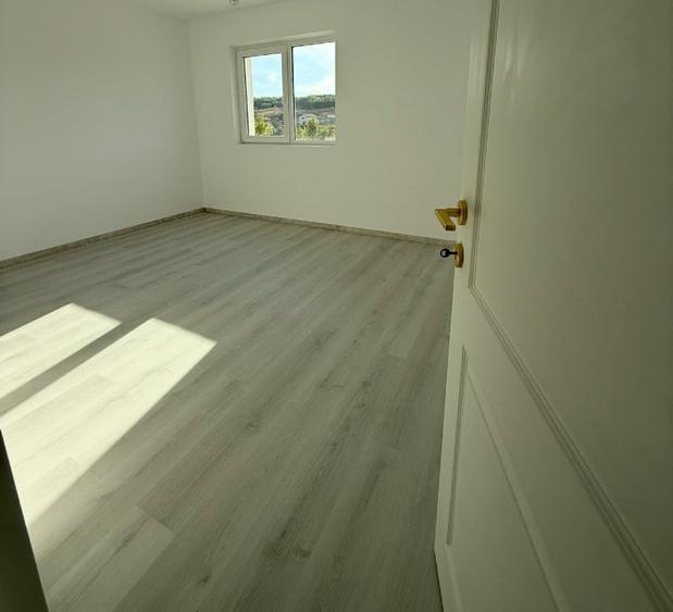 Casă individuală cu 5 camere cu Teren 2000 Mp în Dumbrava (Ciurea)