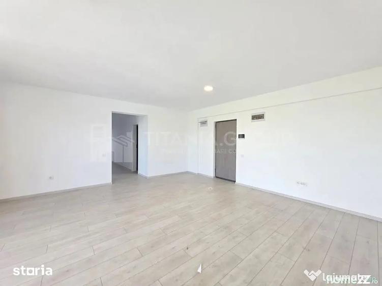 Apartament cu 3 camere decomandat în Sud