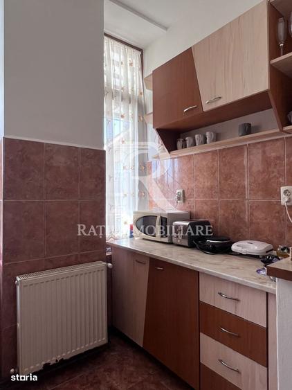 Apartament cu 3 camere în Centru Civic
