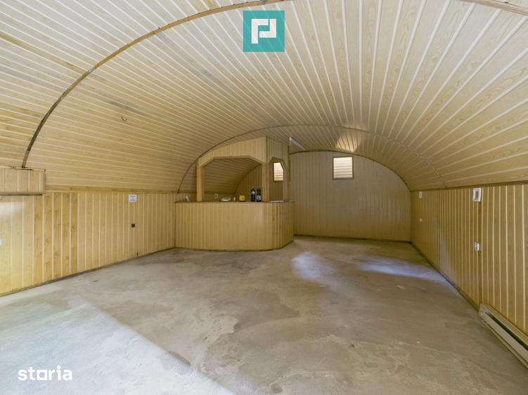 Casă cu 6 camere cu Teren 3800 Mp în Central