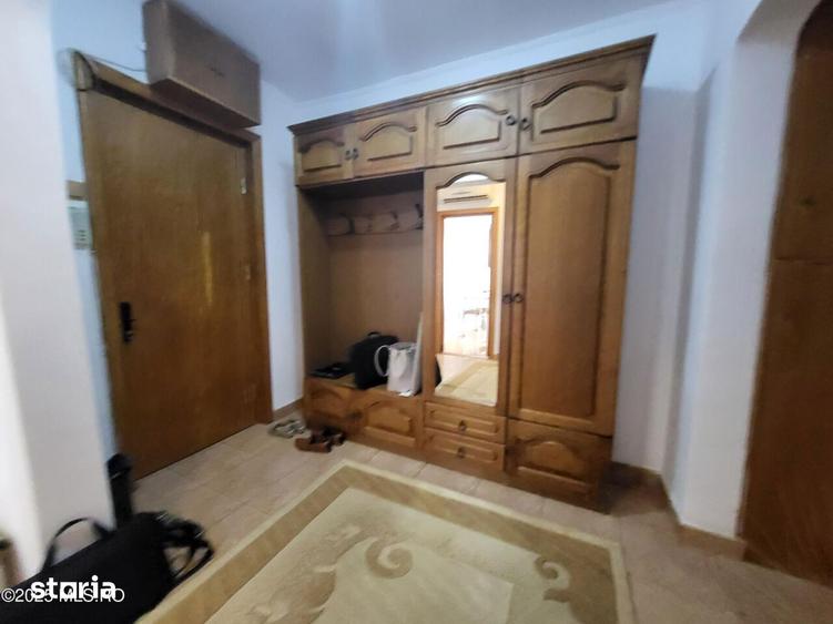 Apartament cu 2 camere decomandat, mobilat în Tomis III